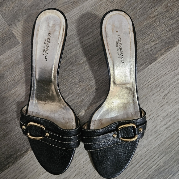 Vintage Dolce & Gabbana Black Heels with Gold Accents - Picture 1 of 6